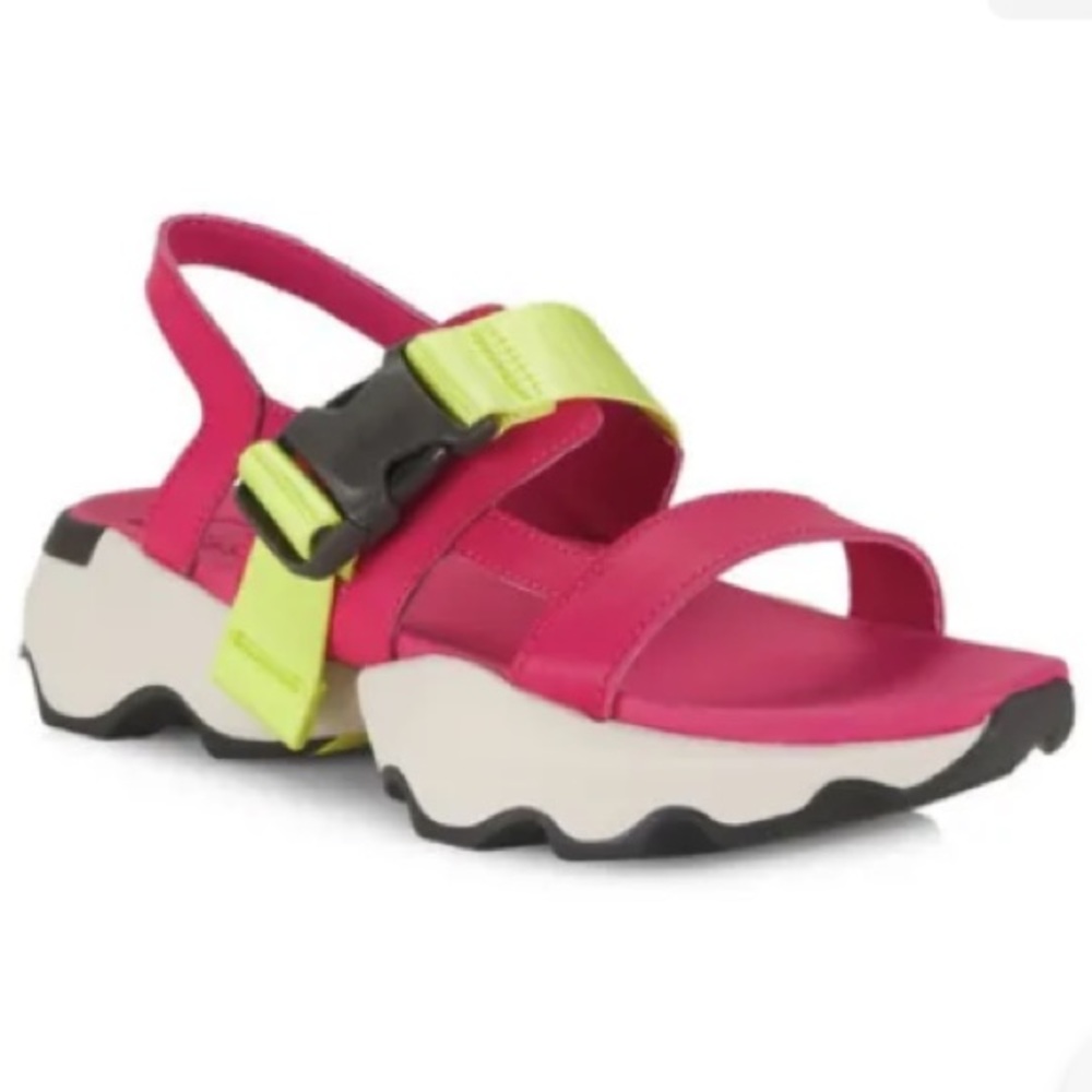 Sorel Kinetic  Impact Sling Sandals NWOT